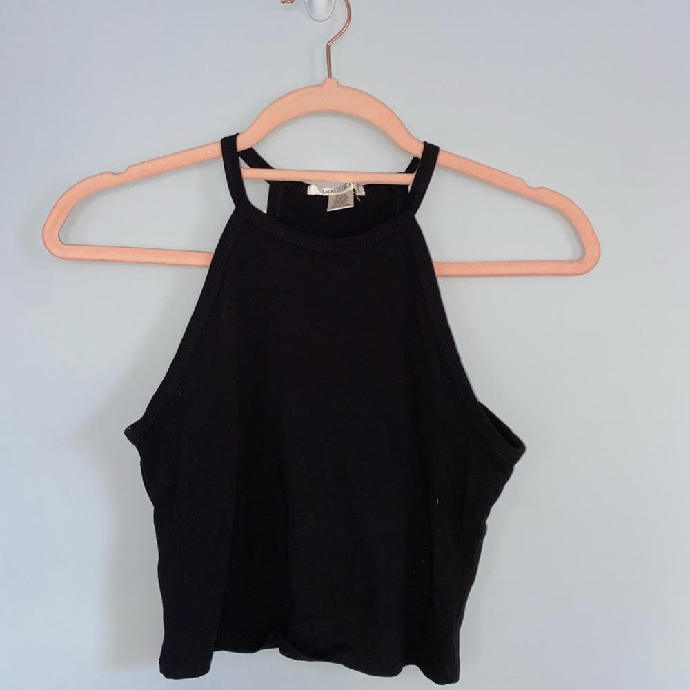 simple black tank